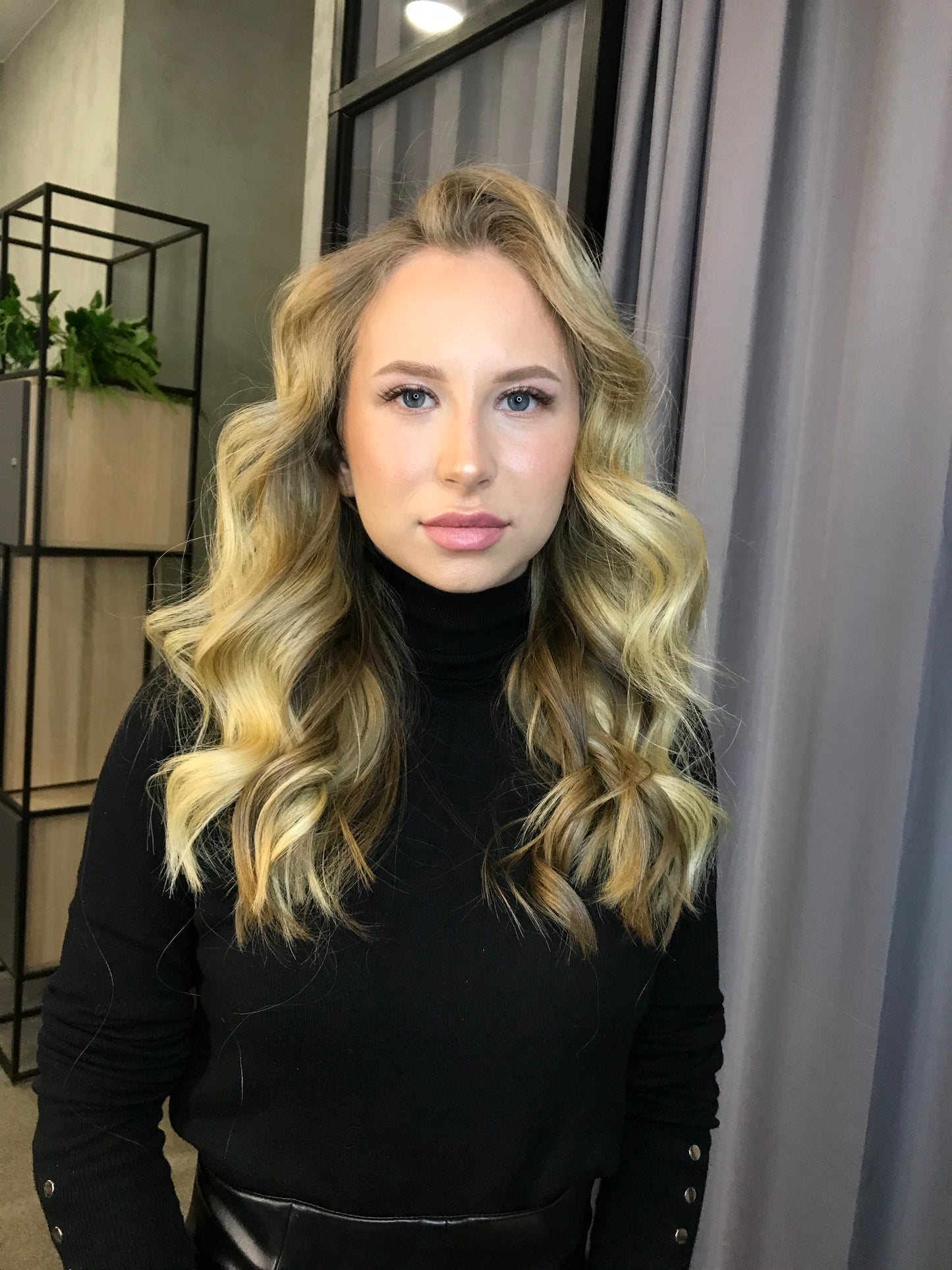 COURSE “ MAKEUP FOR YOURSELF “